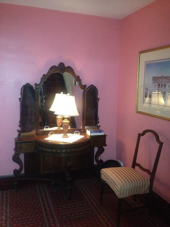 Victorian Bed & Breakfast Of Staten Island New York Room photo