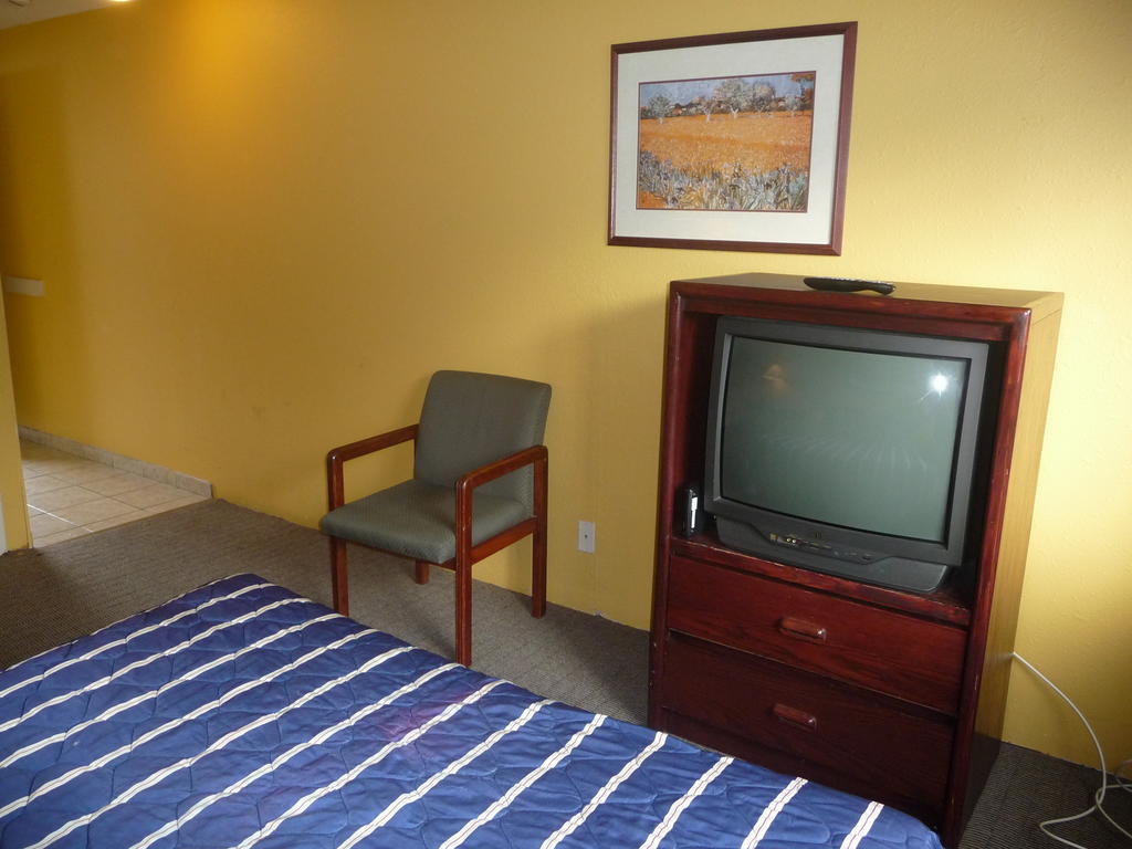 Intercity Motel Burnaby Room photo