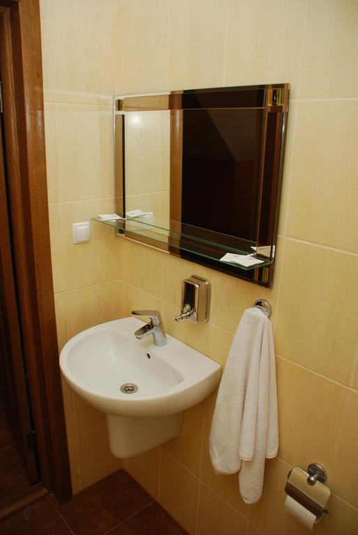 Hotel Yar Kharkiv Room photo