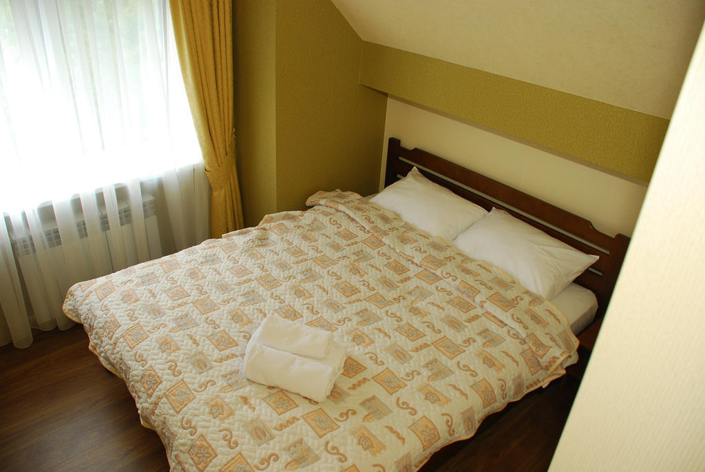 Hotel Yar Kharkiv Room photo