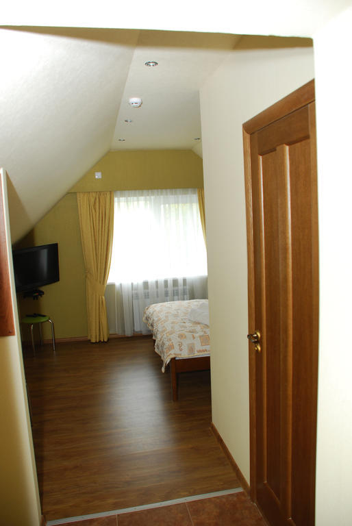 Hotel Yar Kharkiv Room photo