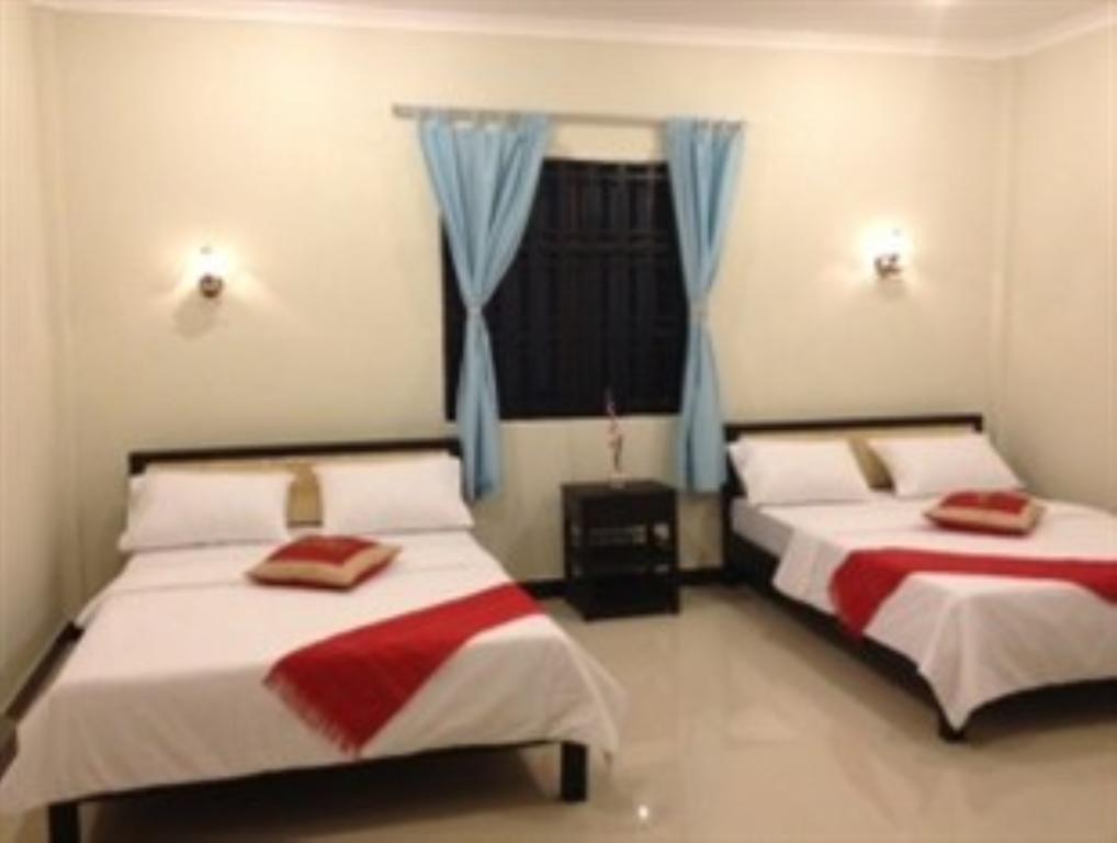 Safari Hotel Phnom Penh Room photo