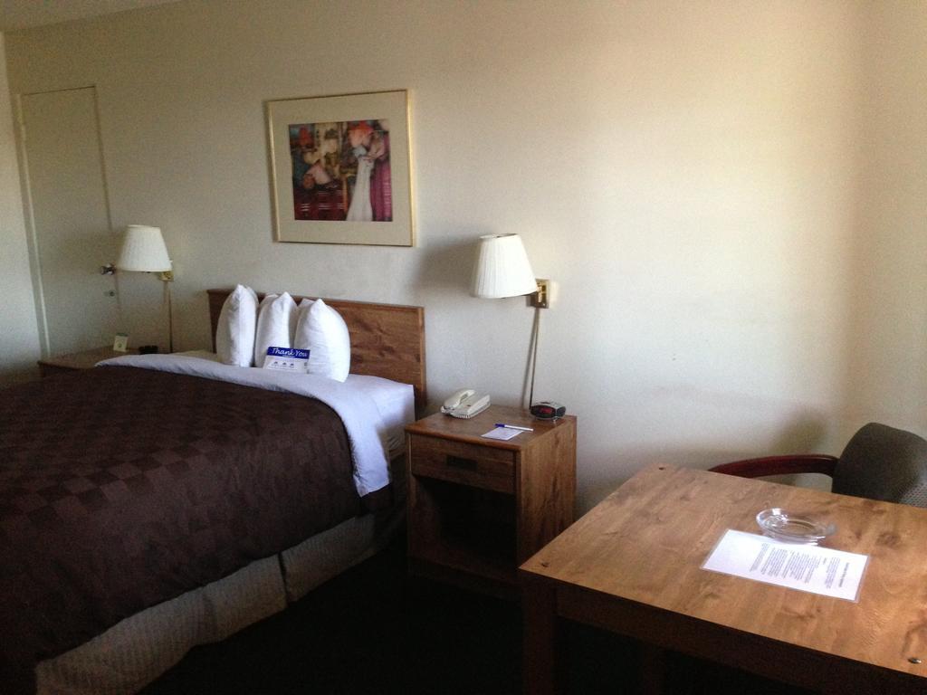America'S Best Value Inn - Yuma Room photo