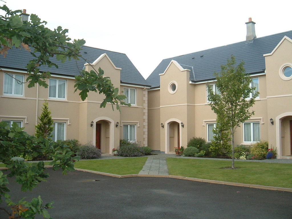 Adare Manor Apartments & Villas Limerick Room photo
