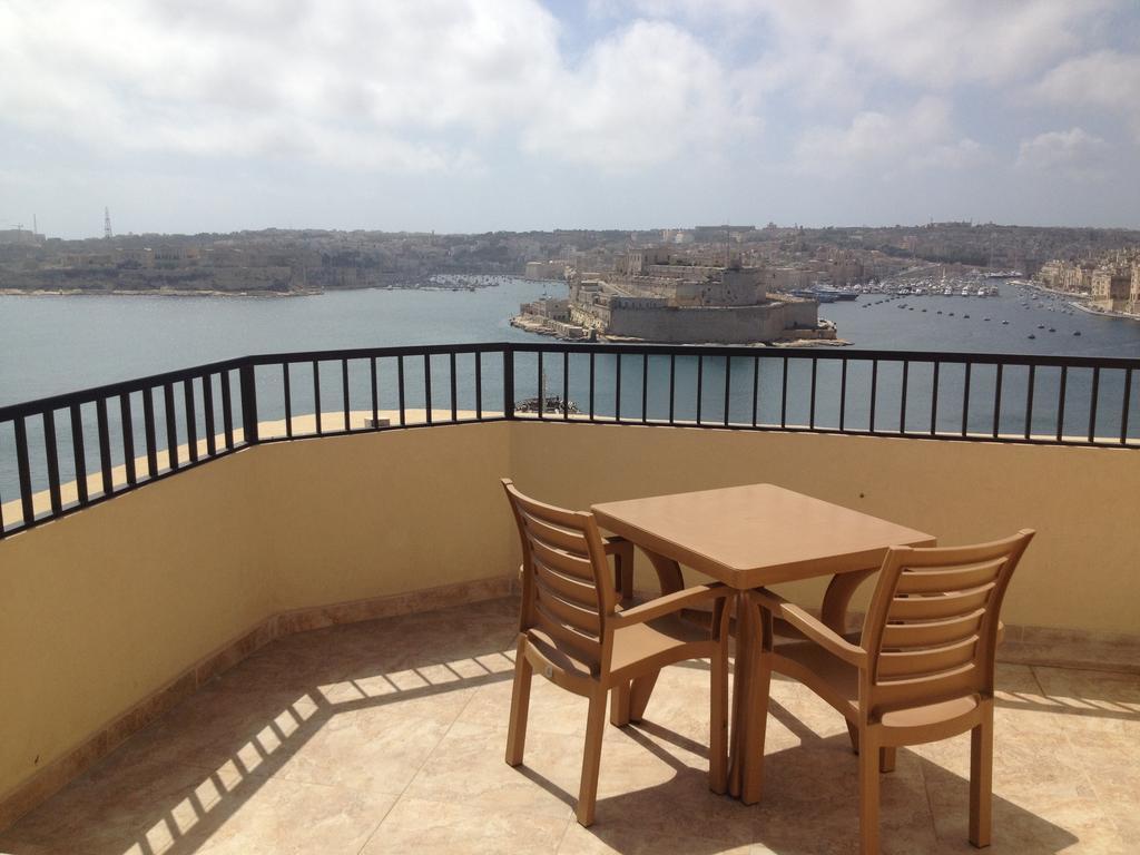 Grand Harbour Hotel Valletta Exterior photo