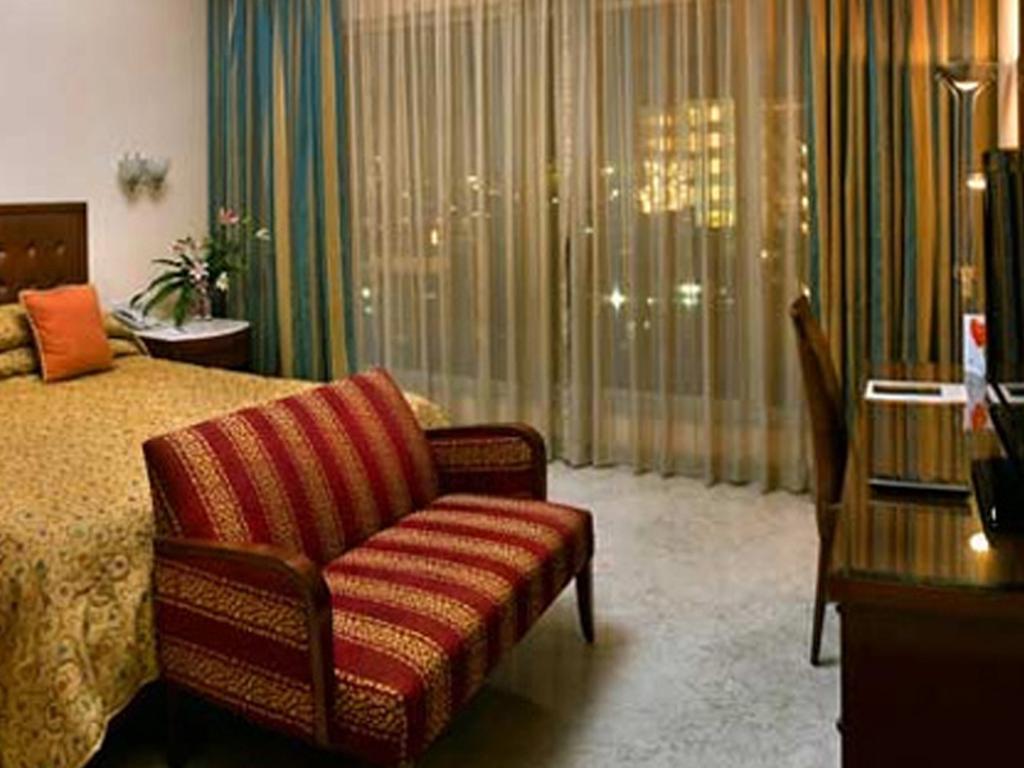 The Lalit Mumbai-Airport Hotel Room photo