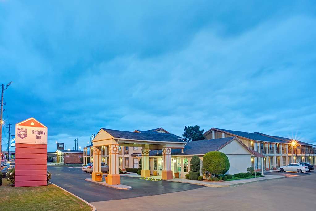 Quality Inn Oklahoma City South Exterior photo