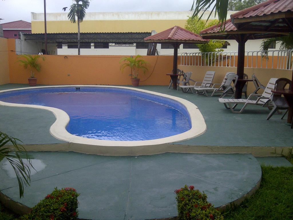 Hotel Cibeles La Ceiba Exterior photo