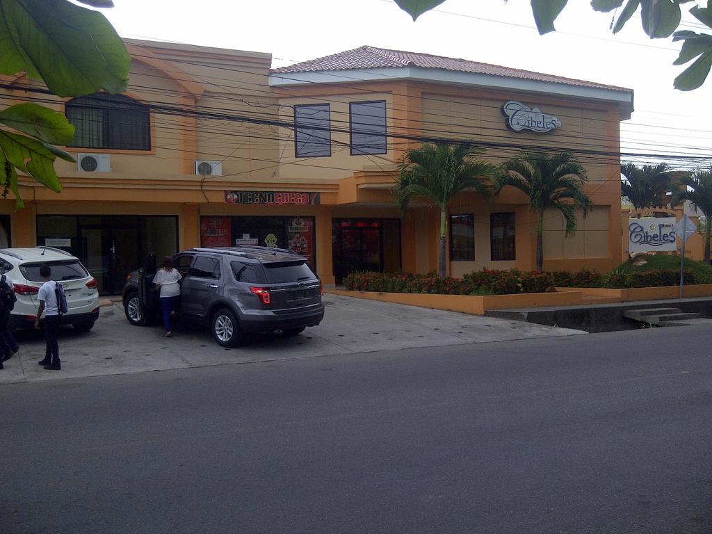 Hotel Cibeles La Ceiba Exterior photo