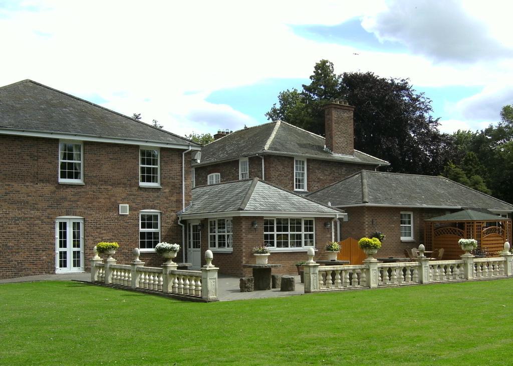 The Gables Hotel Gretna Green Exterior photo