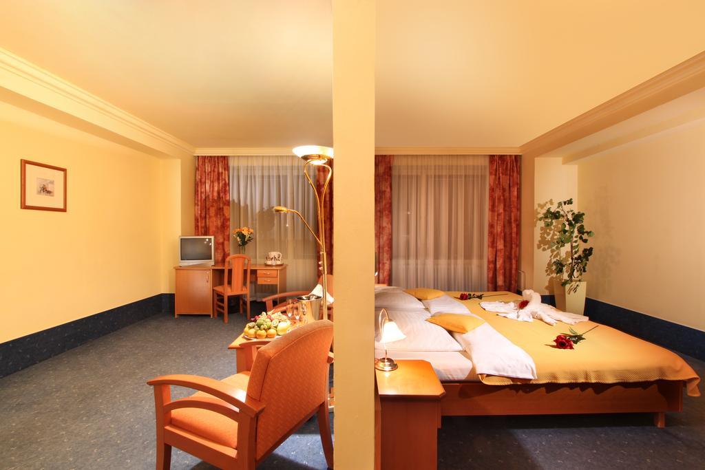 Albion Hotel Prague Room photo