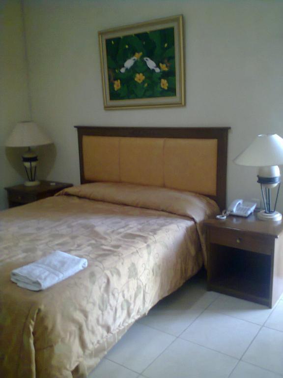 Hotel Prima Indramayu Room photo