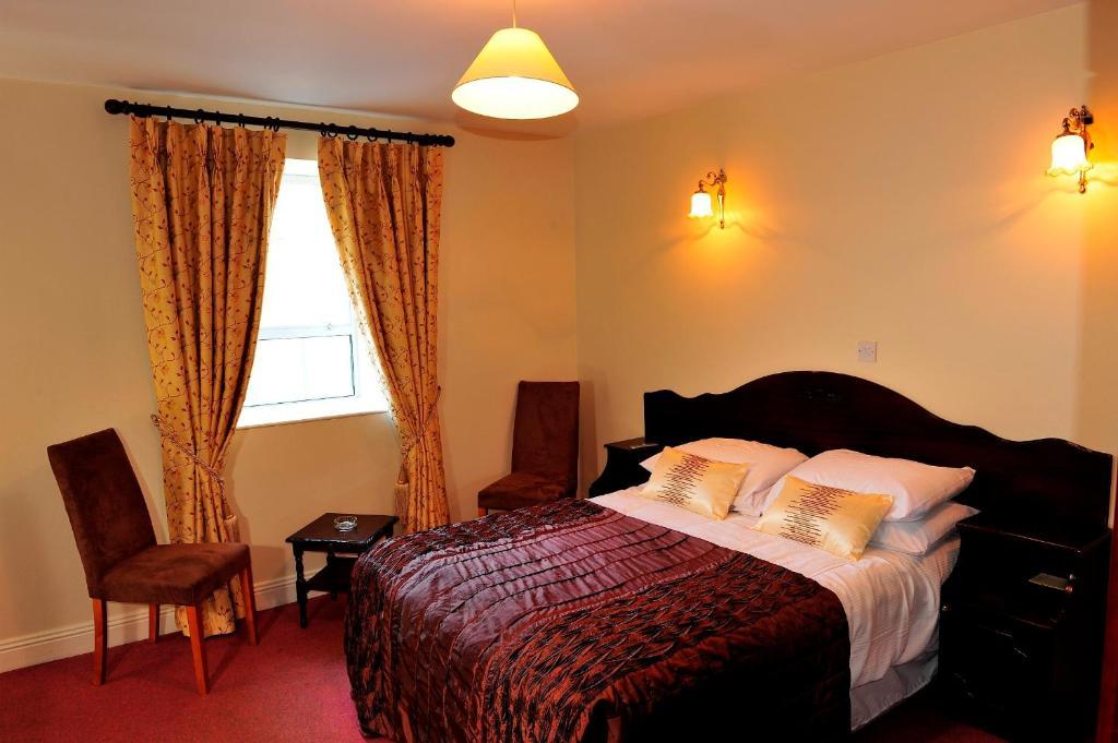 Dundrum House Hotel, Golf & Leisure Resort Room photo