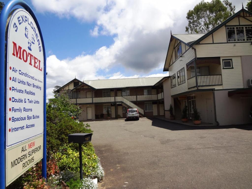 Three Explorers Motel Katoomba Exterior photo