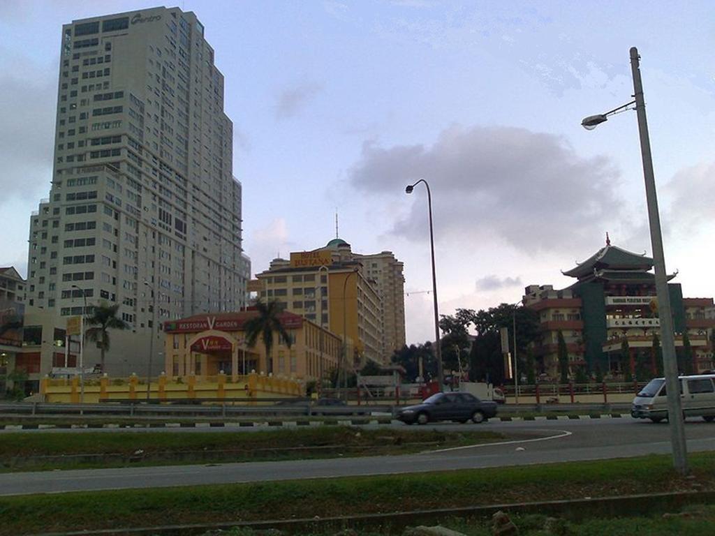 Klang Histana Hotel Exterior photo