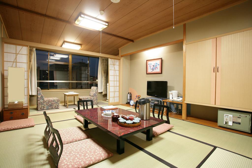 Maruko Hotel Kumamoto Exterior photo