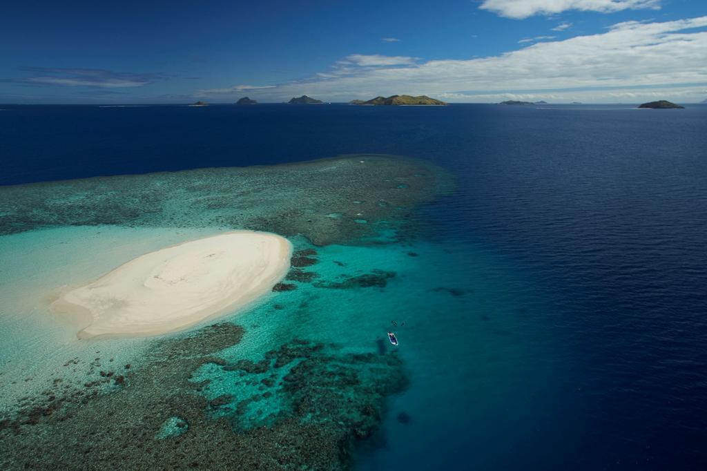 Tadrai Island Resort Mana Island Exterior photo