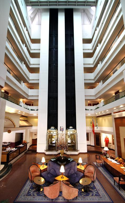 Hotel Sagar Plaza City Centre Pune Exterior photo