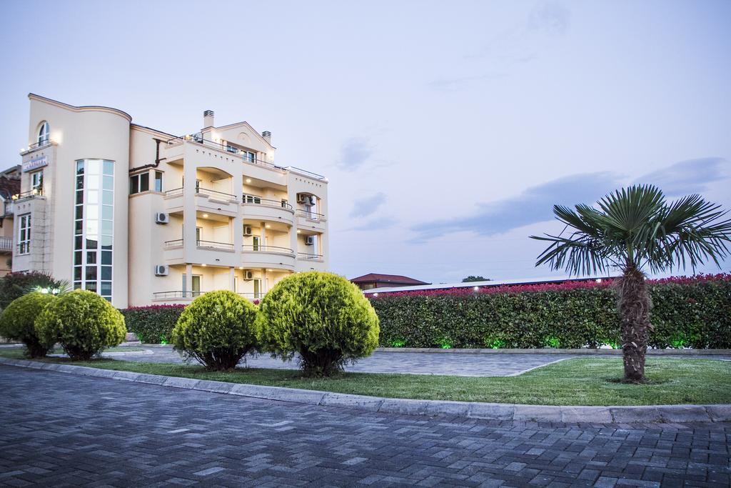 Apart Hotel Llolla Ulcinj Exterior photo