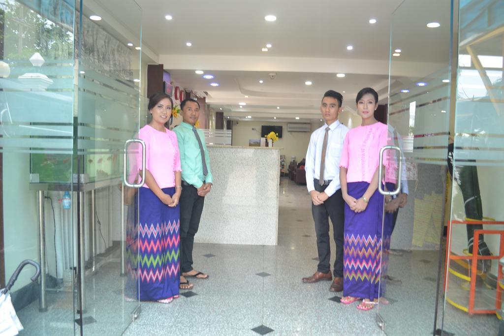 Hotel Oriana Yangon Exterior photo