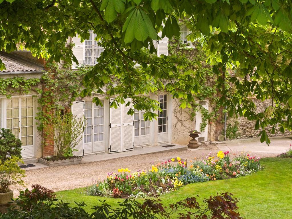 Logis Hotel La Tonnellerie Beaugency Room photo