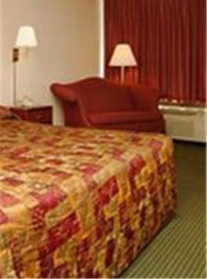 Budget Host Inn And Suites Memphis Room photo