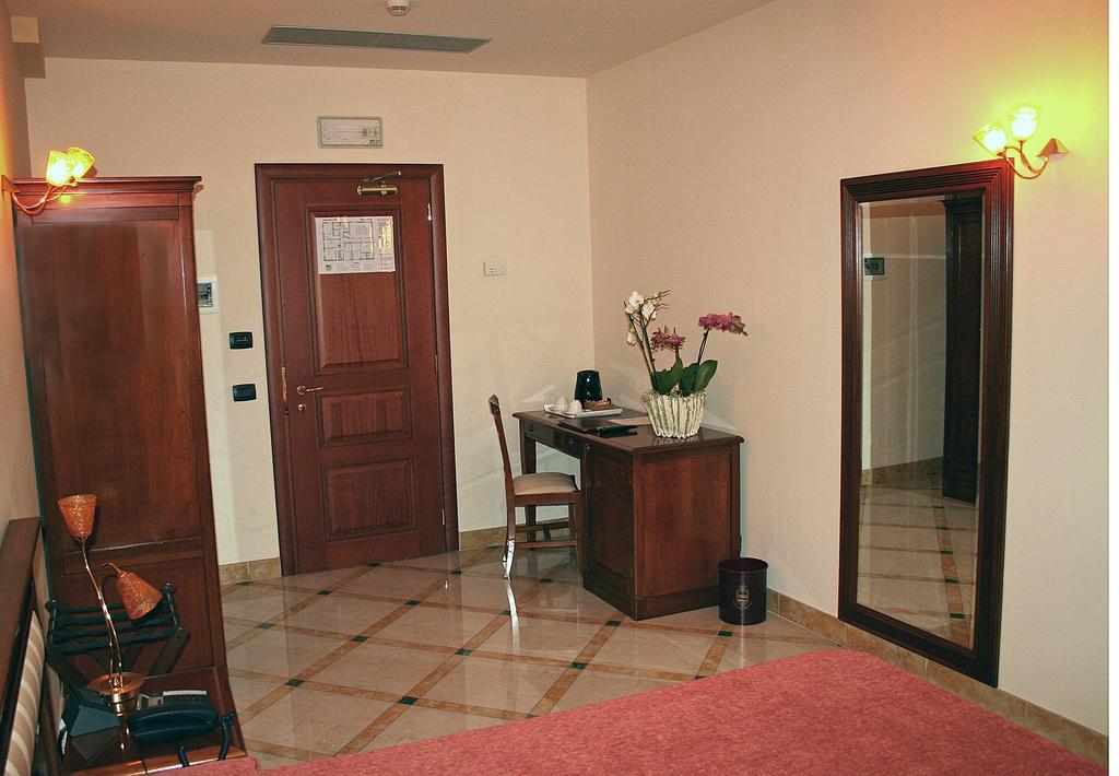 Ypsigro Palace Hotel Castelbuono  Room photo