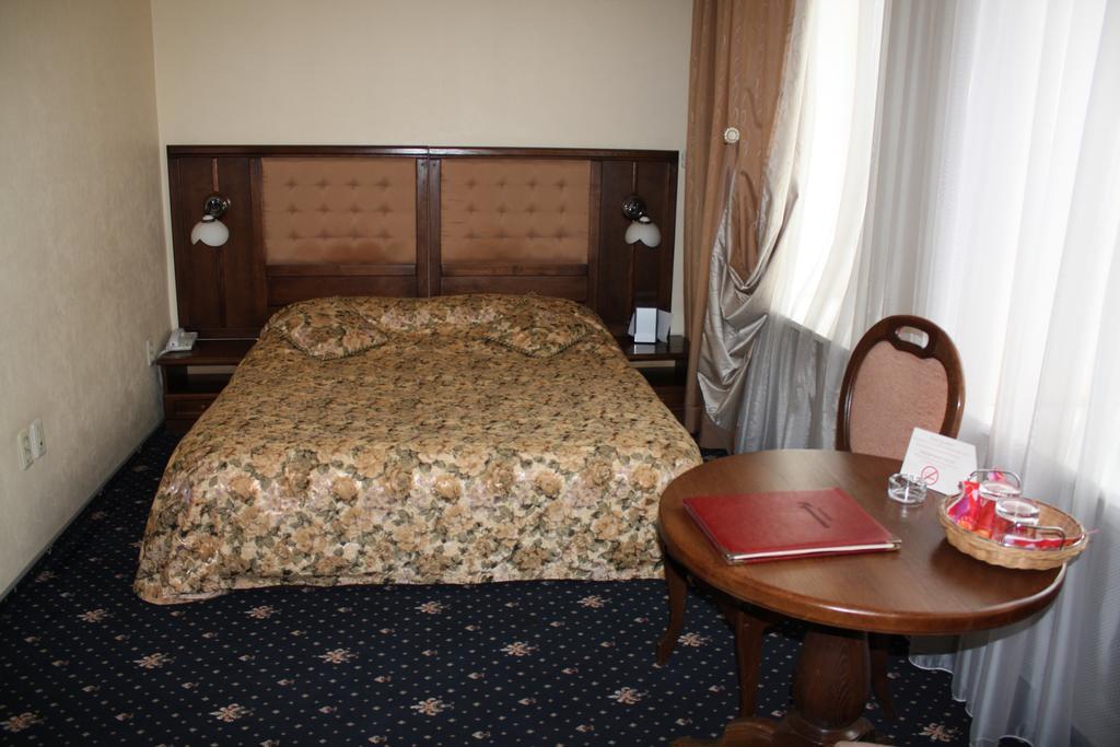 Pushkinskaya Hotel Rostov-on-Don Room photo