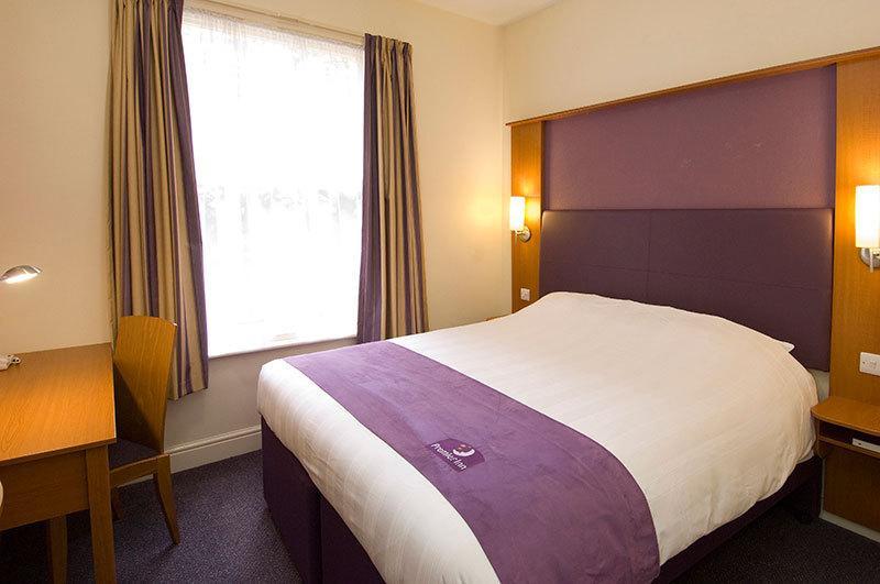 Premier Inn Bournemouth Central Room photo
