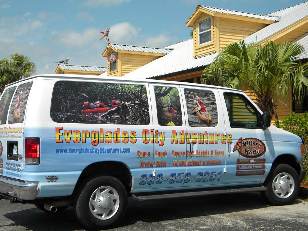 Glades Haven Cozy Cabins Hotel Everglades City Exterior photo