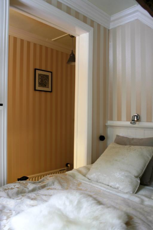 Torpet Mon Bed & Breakfast Gothenburg Room photo