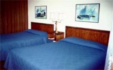 Point Motel Stevens Point Room photo