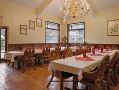Merced Inn & Suites Restaurant photo