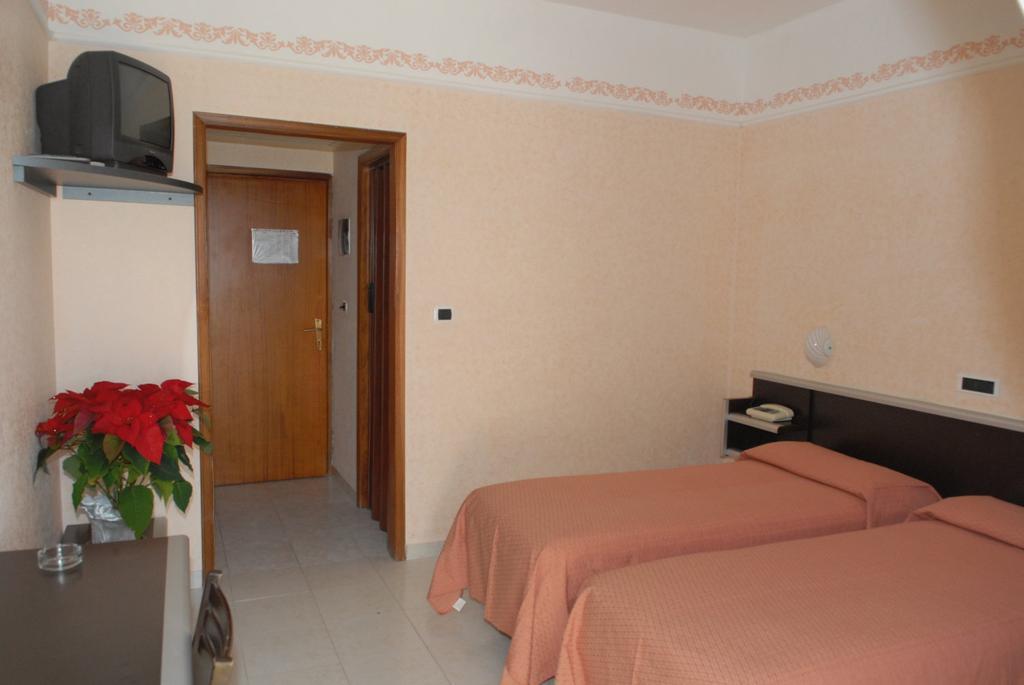 Hotel Parco Dei Principi Scalea Room photo