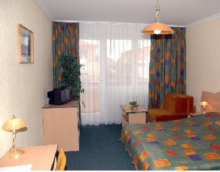 Hotel Magistern Siofok Room photo