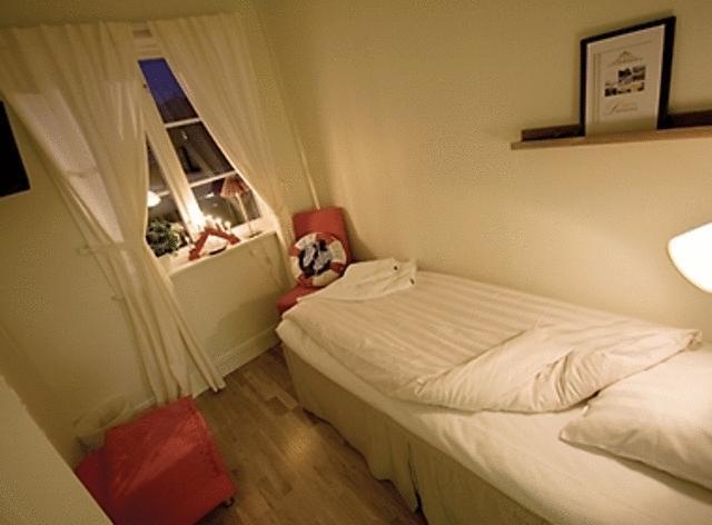 Hotel Lanterna Nykoping Room photo