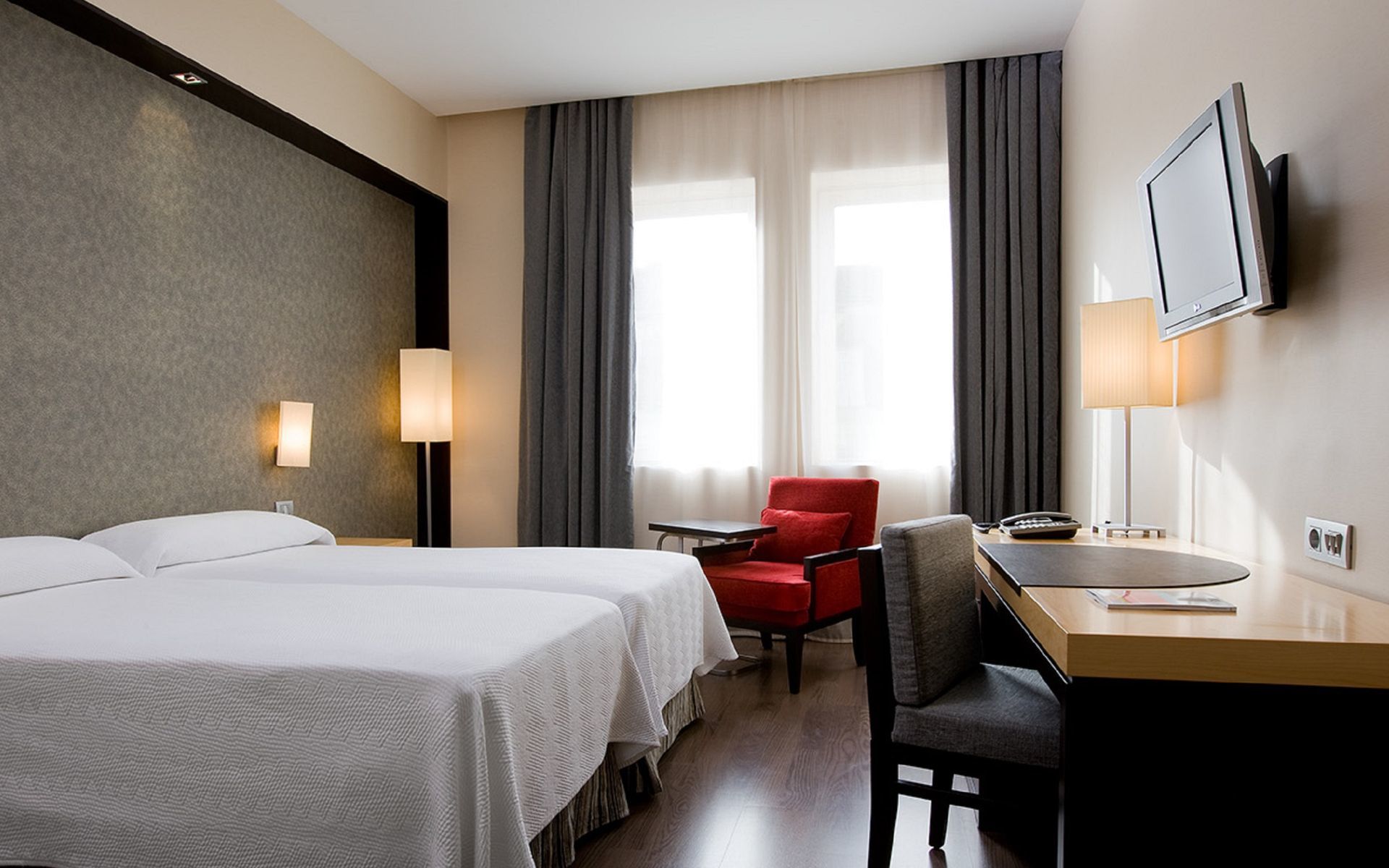 Nh Madrid Lagasca Hotel Room photo