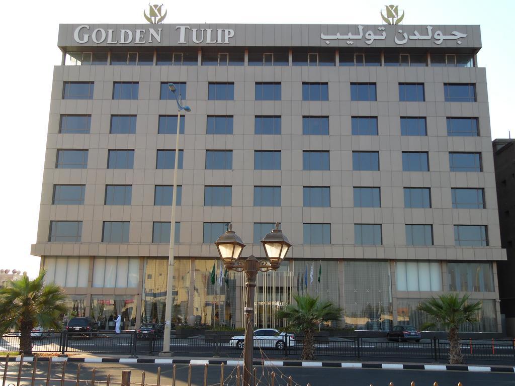 Golden Tulip Dammam Corniche Hotel Exterior photo