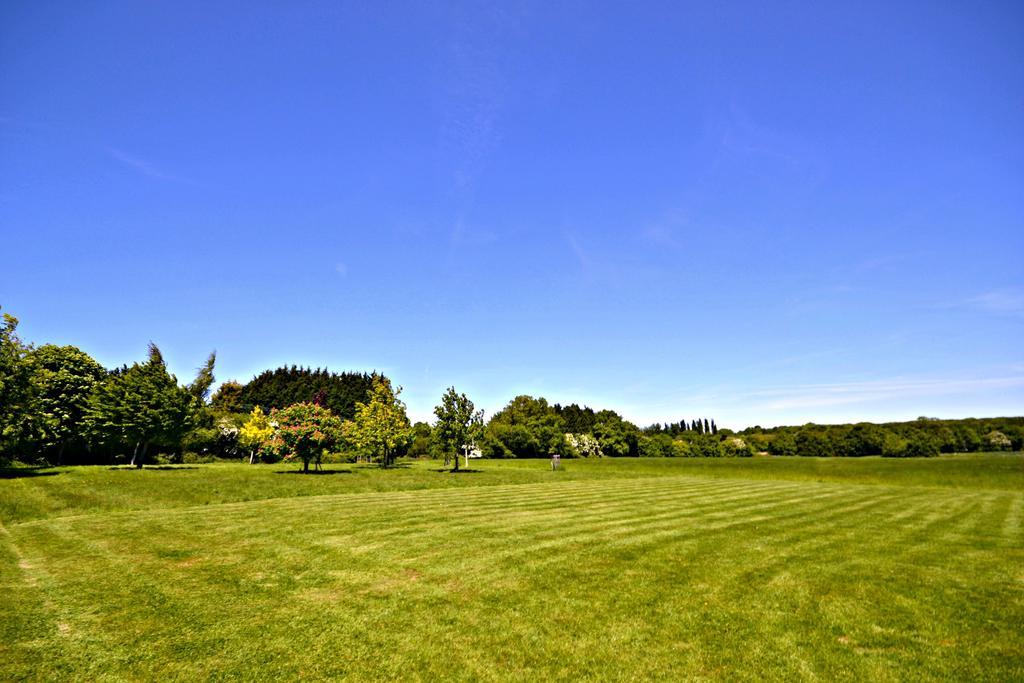 Little Bullocks Farm Bed & Breakfast Takeley Exterior photo