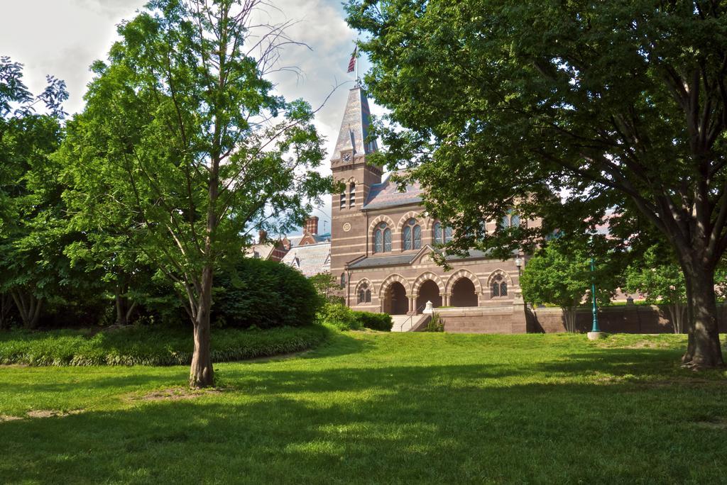 Kellogg Conference Hotel Capitol Hill At Gallaudet University Washington Exterior photo