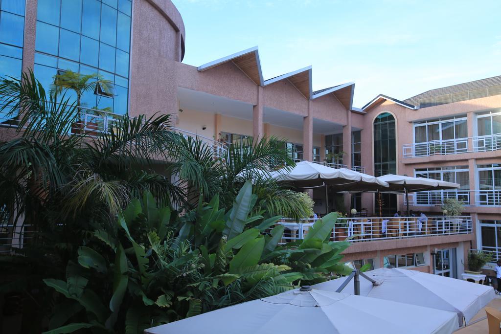 Lemigo Hotel Kigali Exterior photo