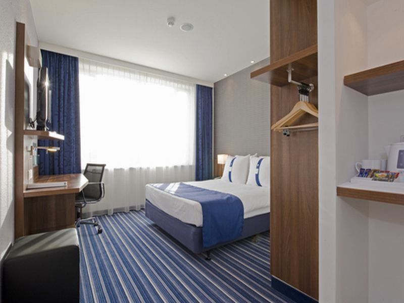 Holiday Inn Express Amsterdam - Sloterdijk Station, An Ihg Hotel Room photo