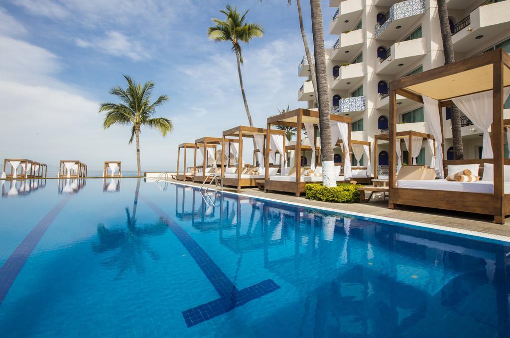 Crown Paradise Golden All Inclusive Resort - Adults Only Puerto Vallarta Exterior photo