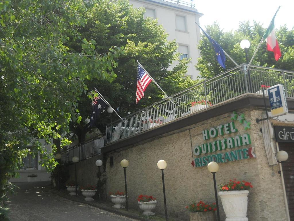 Hotel Quisisana Chianciano Terme Exterior photo