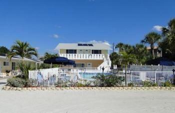 White Sands Beach Resort Holmes Beach Exterior photo
