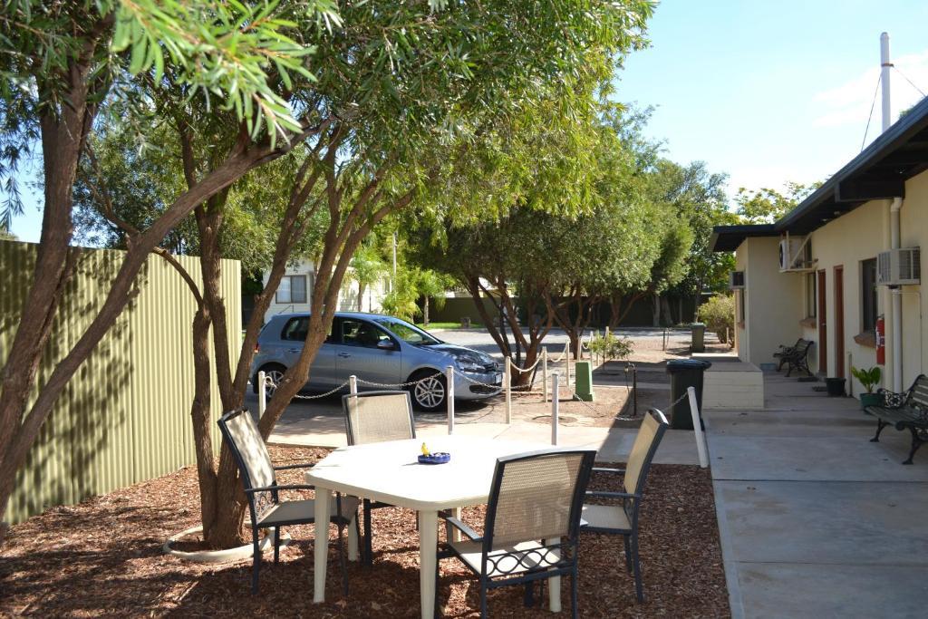 Sturt Motel Broken Hill Exterior photo