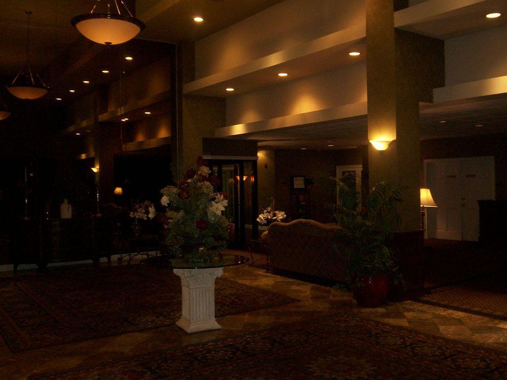 Rime Garden Inn & Suites Birmingham Interior photo