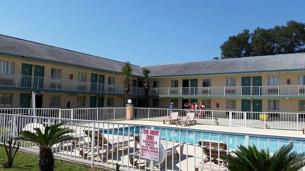 Coconut Grove Motor Inn Panama City Beach Exterior photo