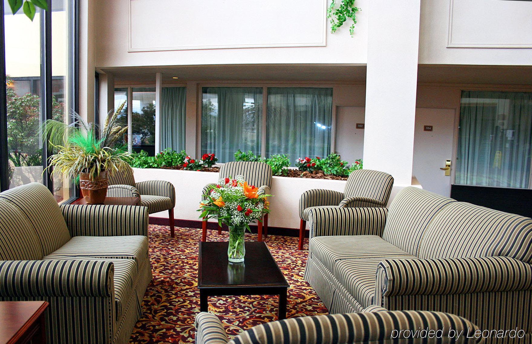 Holiday Inn Scranton East - Dunmore, An Ihg Hotel Exterior photo