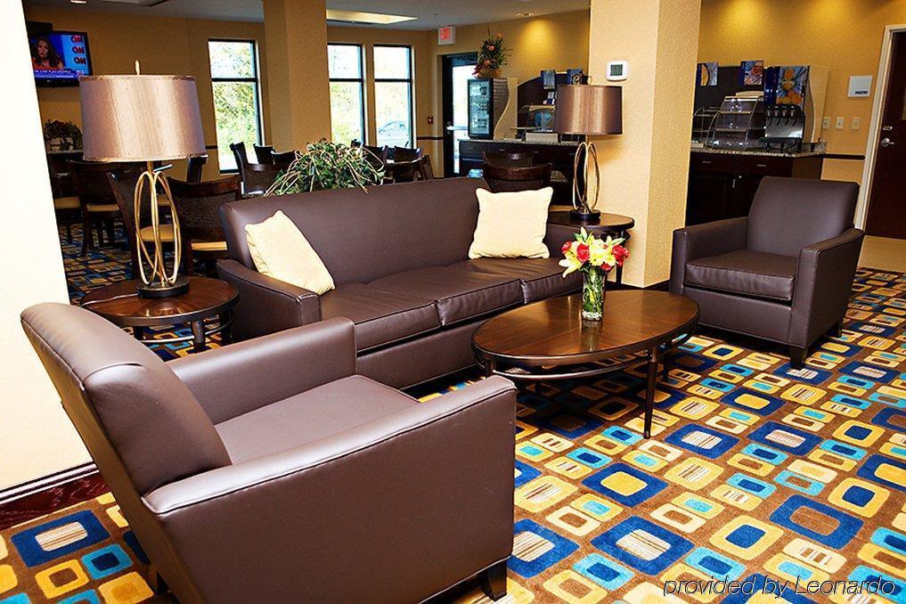 Holiday Inn Express & Suites Youngstown West I 80, An Ihg Hotel Austintown Interior photo